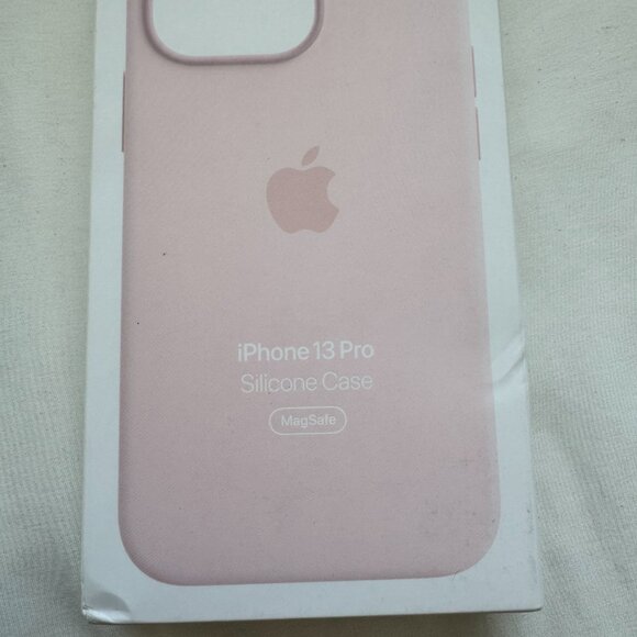 NWT, Apple iPhone 13 Pro Silicone Case with MagSafe - Chalk Pink / Light Pink - Picture 7 of 11